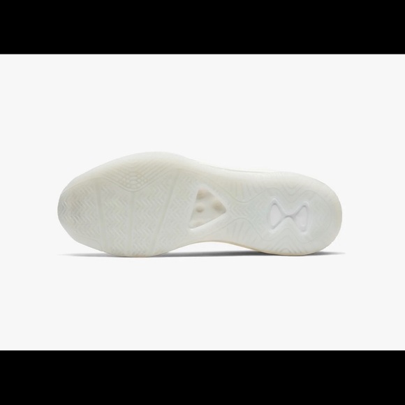 LEBRON X JE ICON QS - Picture 4 of 6